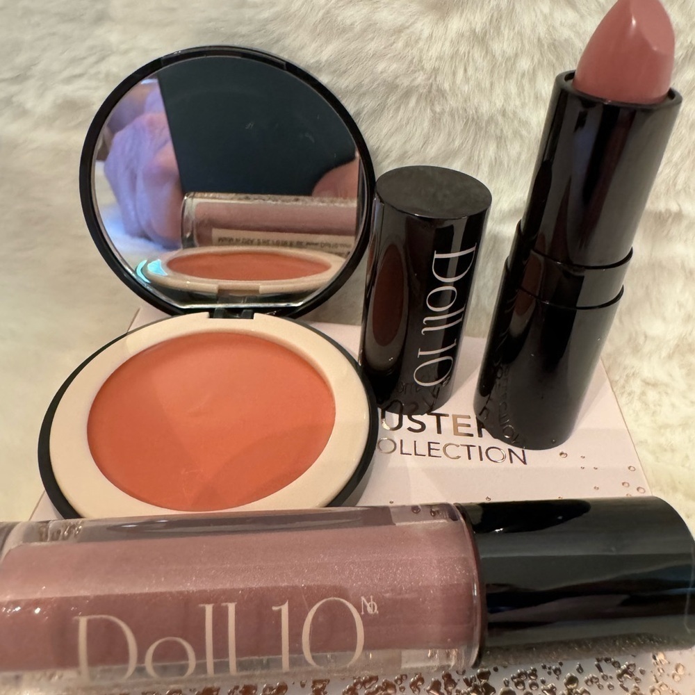 DOLL 10 BLOCKBUSTER LIP AND CHEEK COLLECTION. Swagger and Stiletto. NIB